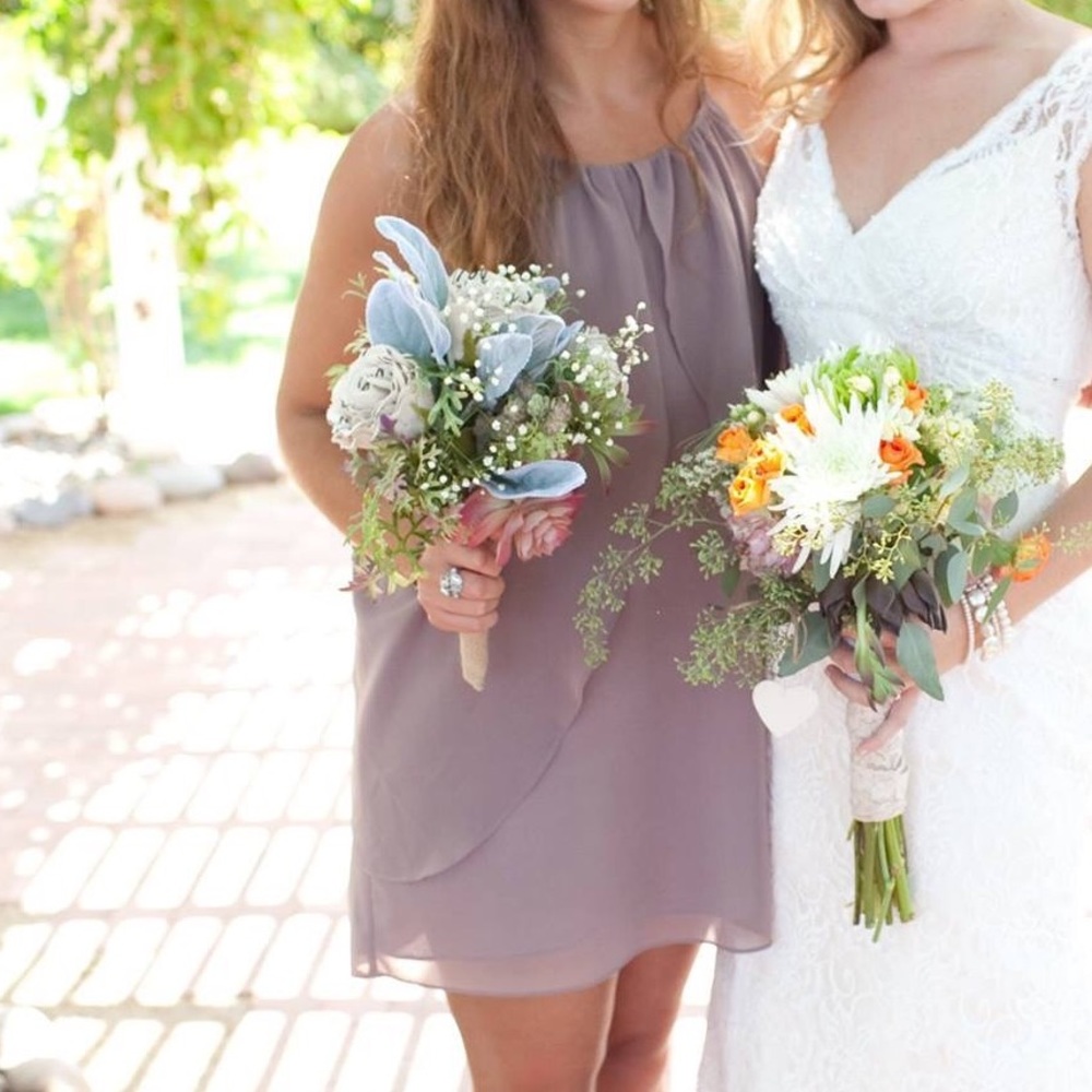 Mauve dress!!! Super adorable.